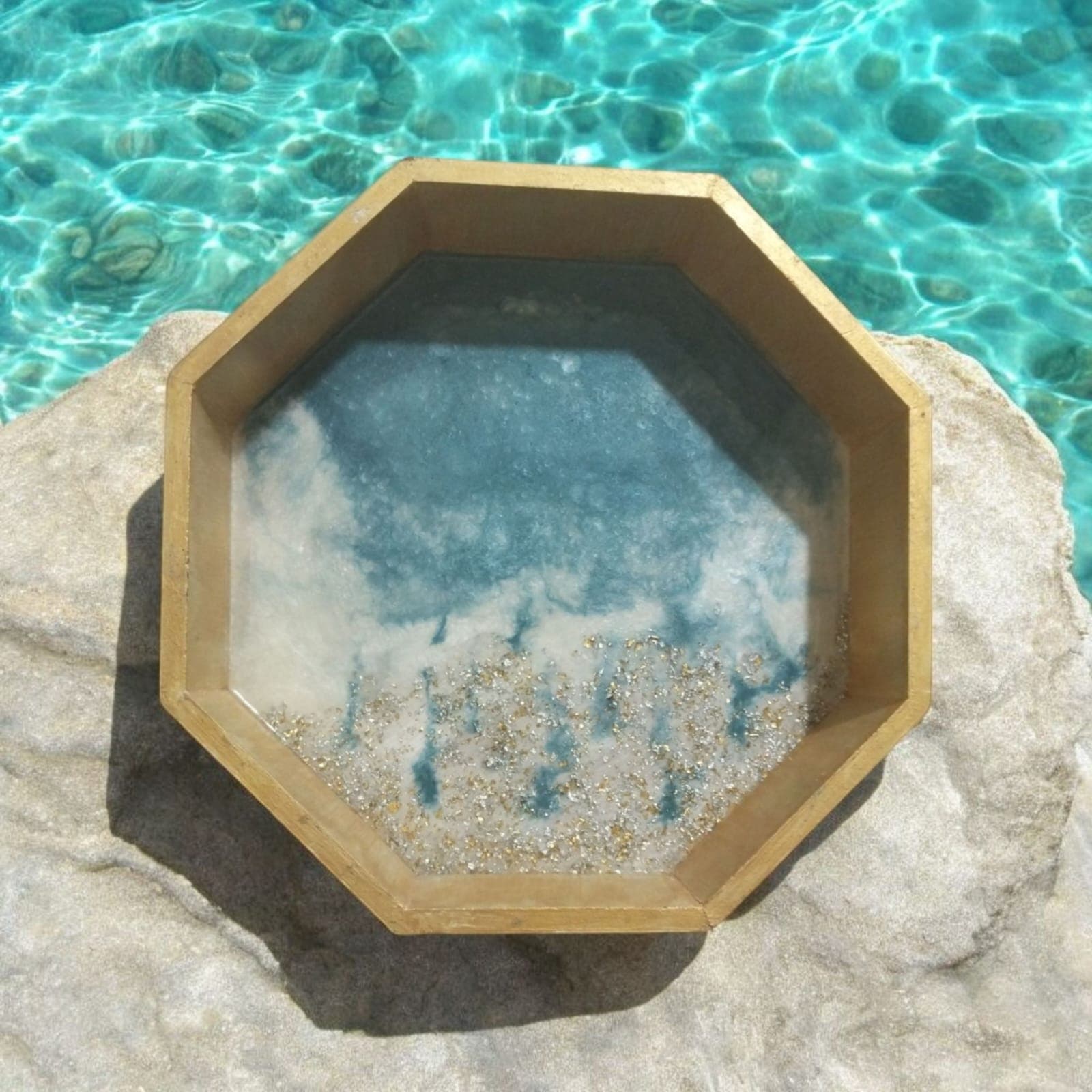 Qurān Pak Resin Art Rehal view 4