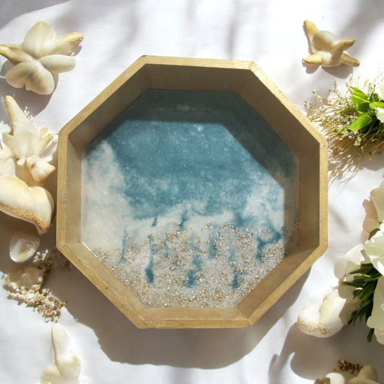 Qurān Pak Resin Art Rehal view 6